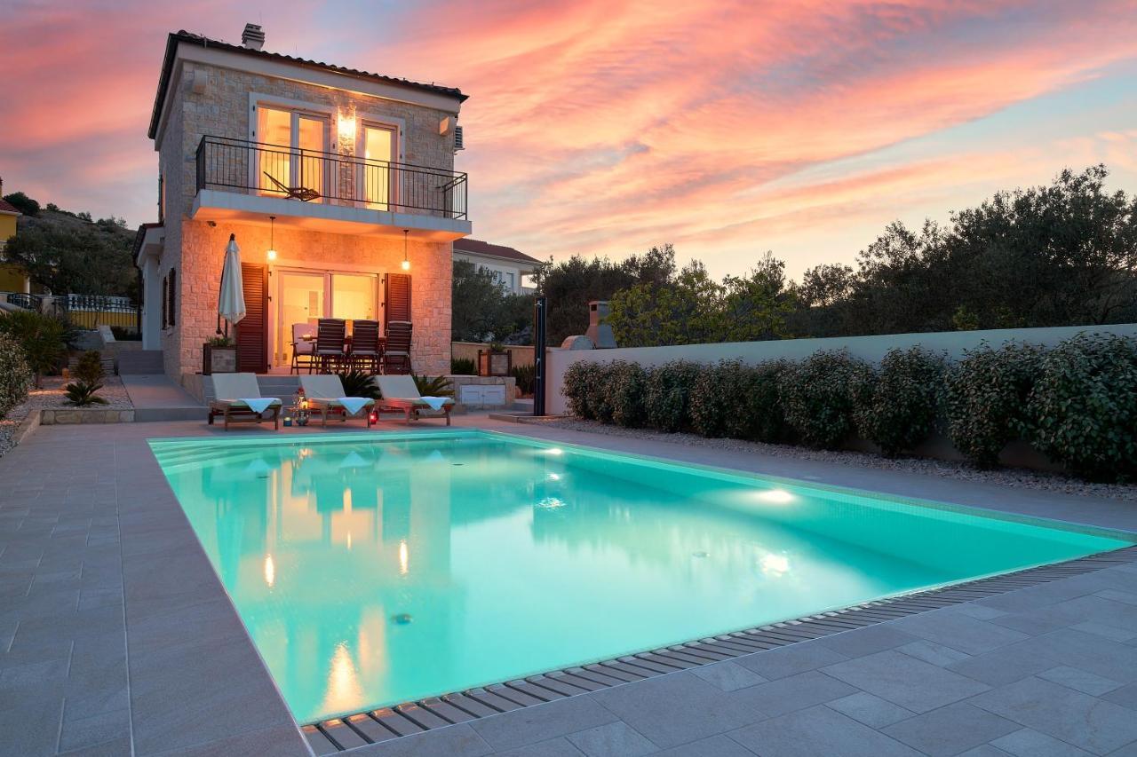 Sun Spalato Villa Cikas Murter Exterior photo