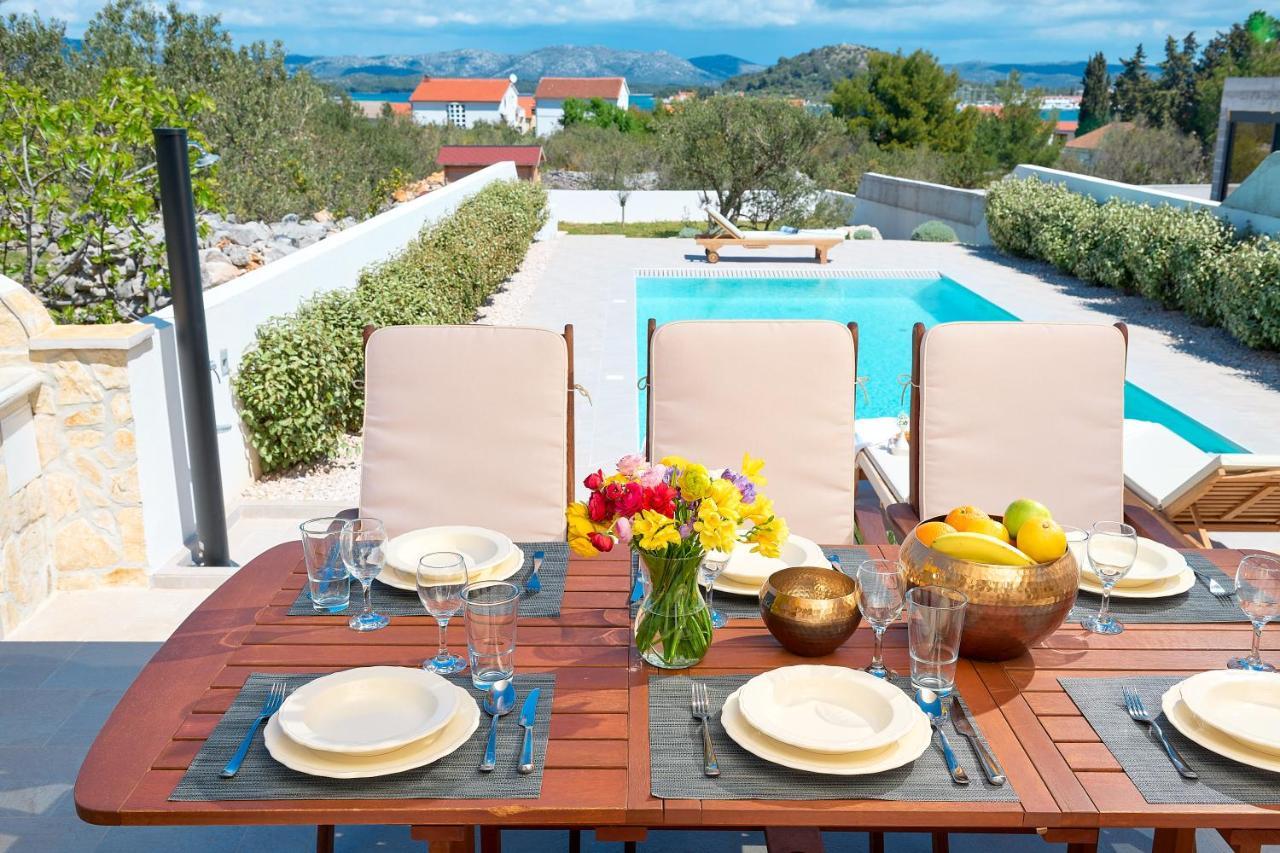 Sun Spalato Villa Cikas Murter Exterior photo