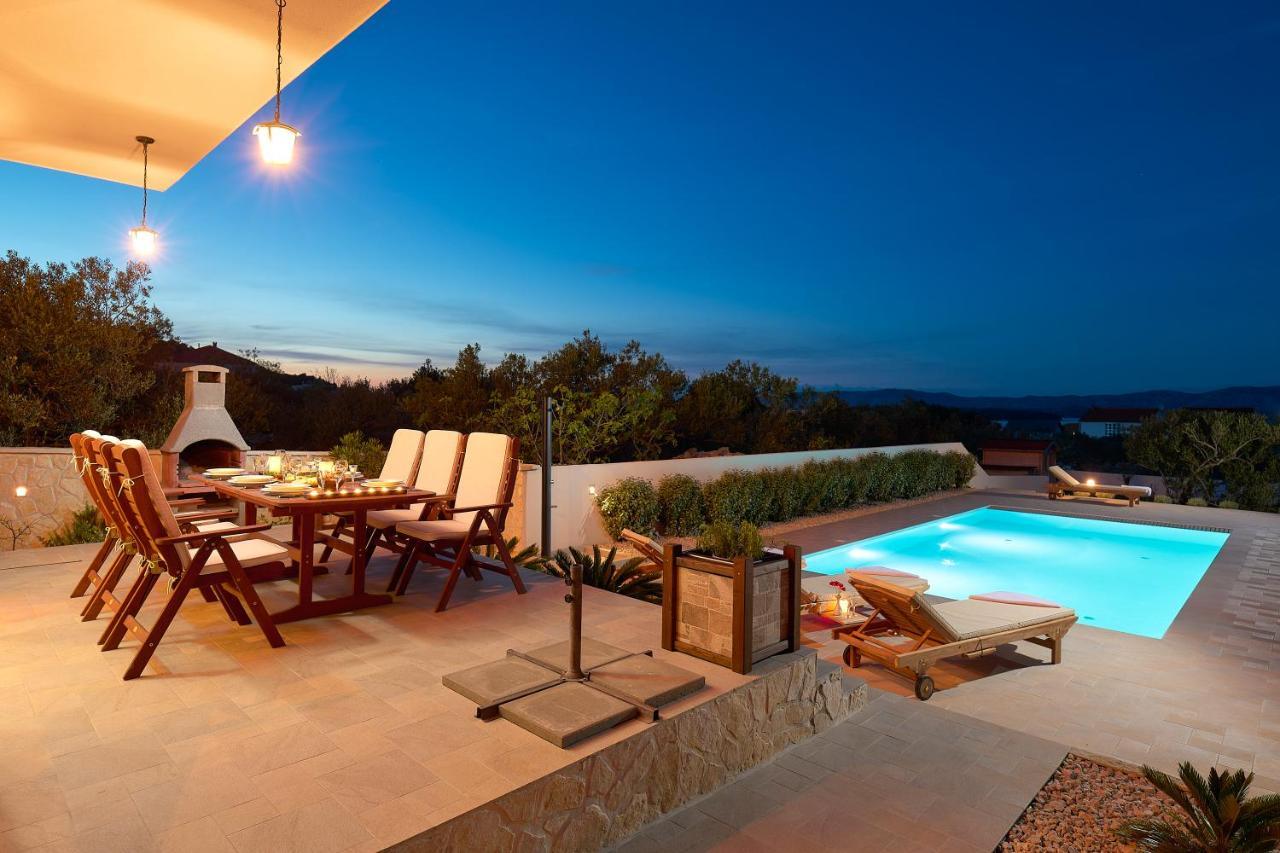 Sun Spalato Villa Cikas Murter Exterior photo