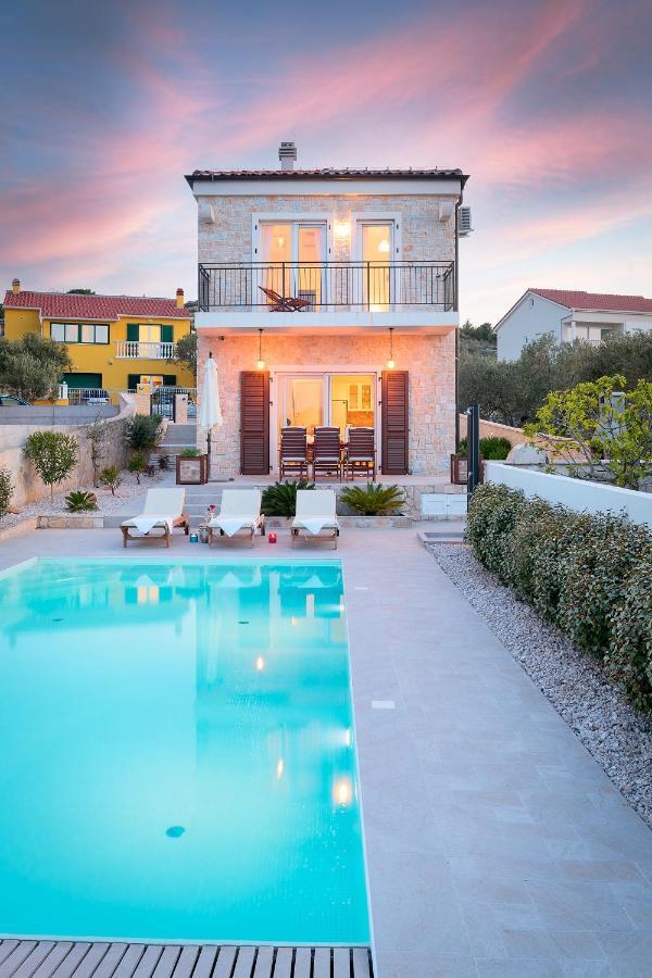 Sun Spalato Villa Cikas Murter Exterior photo
