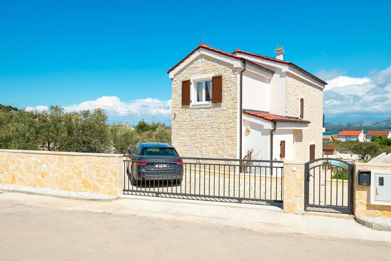 Sun Spalato Villa Cikas Murter Exterior photo